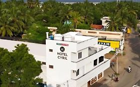 Hotel Cyril